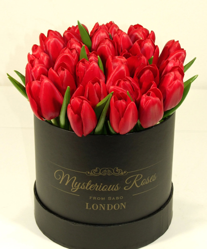 Valentin napi vir&aacute;gk&uuml;ld&eacute;s Avantique r&oacute;zsa